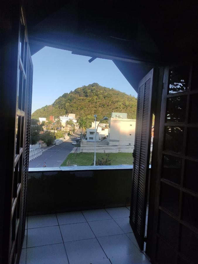Pousada Bravo House Balneario Camboriu Luaran gambar